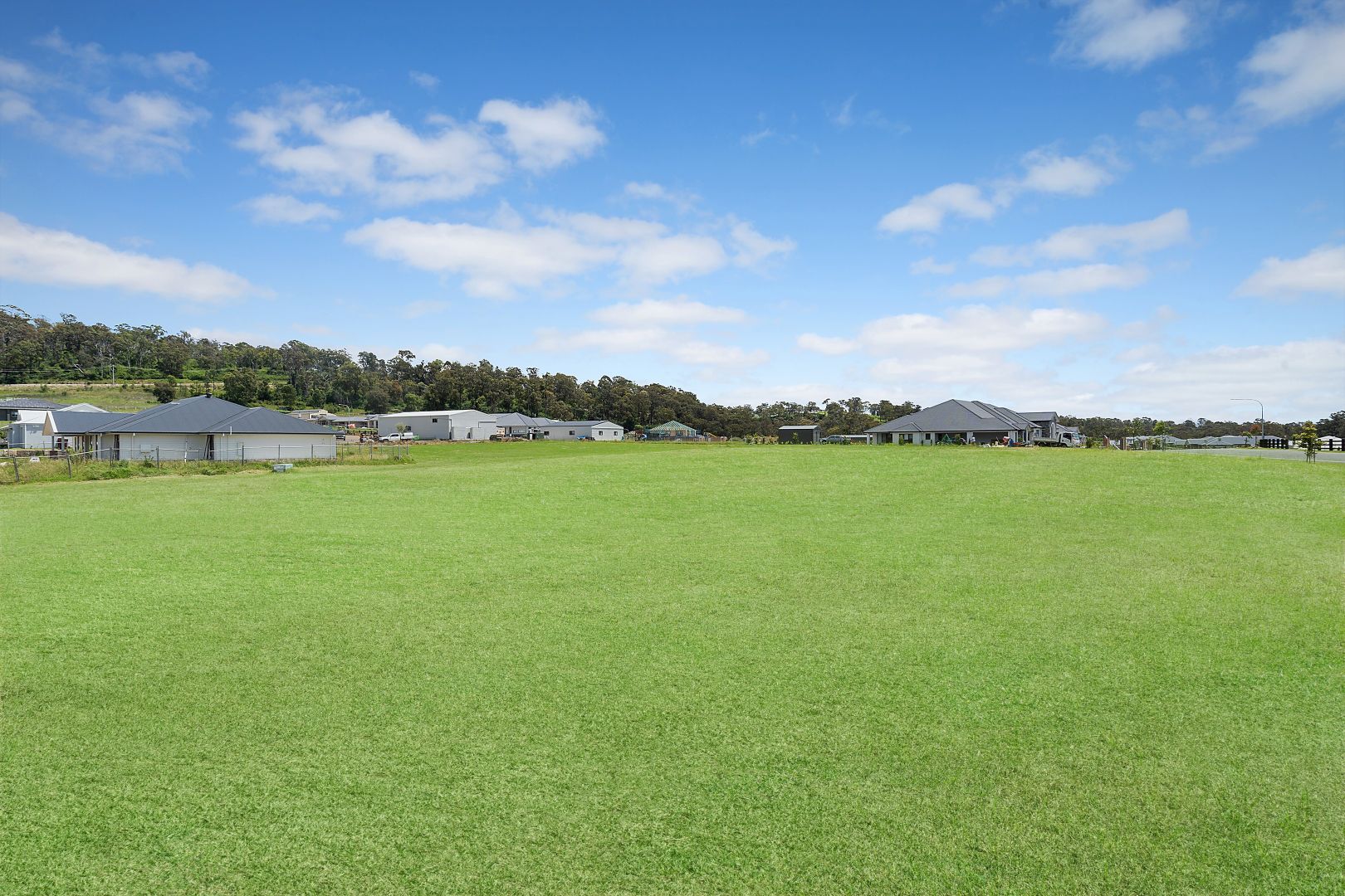 11 The Acres Way, Tahmoor NSW 2573, Image 2