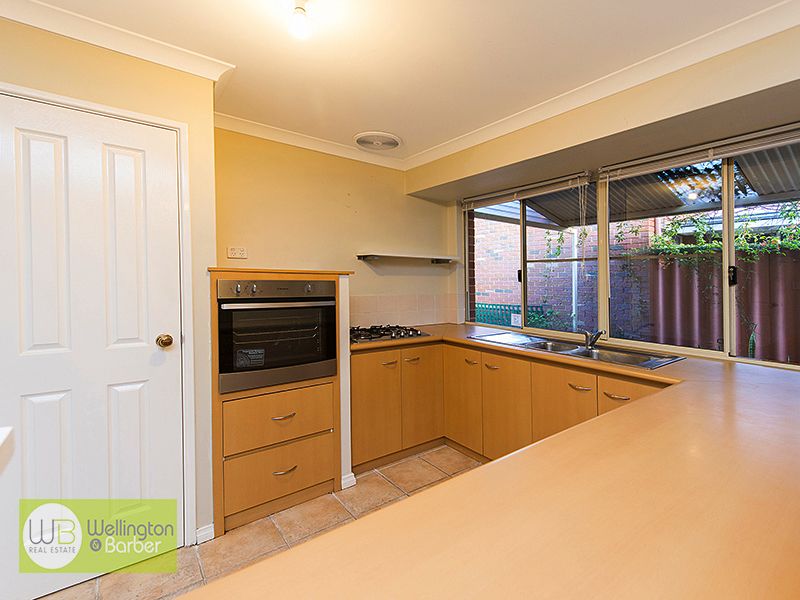 11 BEARD Place, Queens Park WA 6107, Image 2