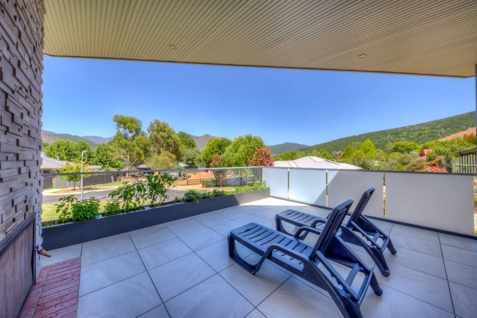 4 Mulligan Court, Bright VIC 3741