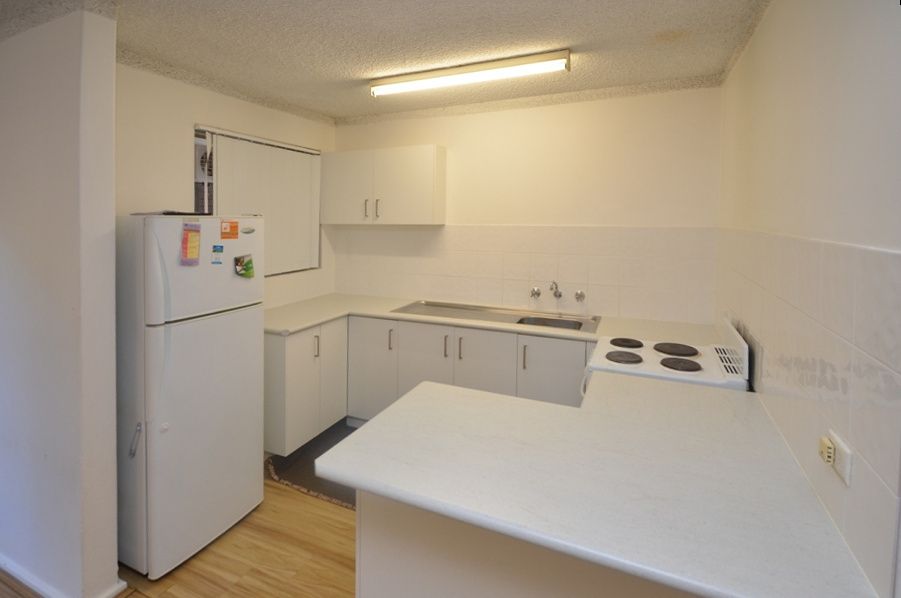 2/7779 Leonard Street, Victoria Park WA 6100 Apartment For Rent