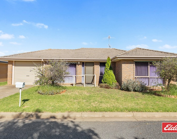 17 Sunshine Boulevard, Mulwala NSW 2647