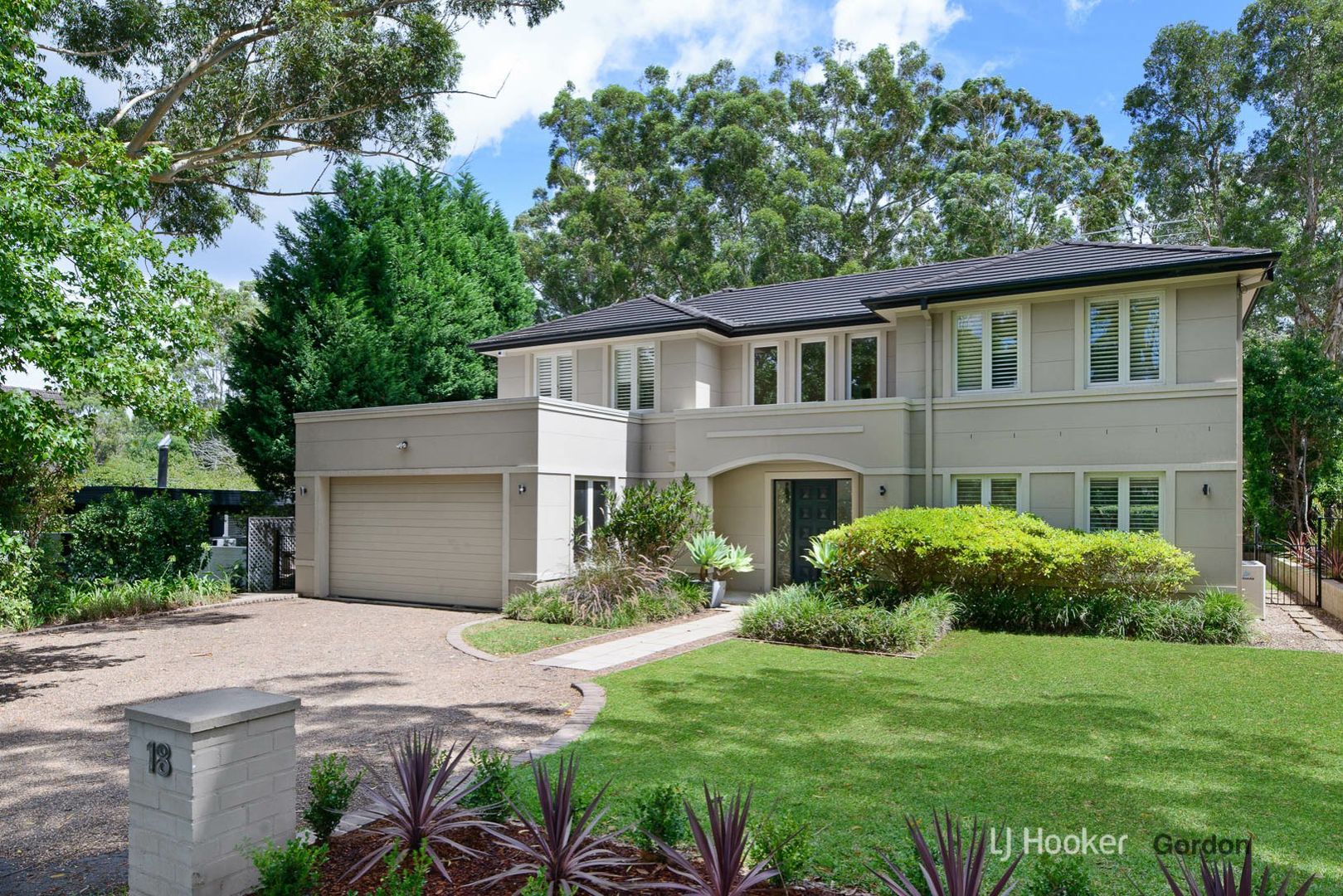 18 Greenway Drive, Pymble NSW 2073