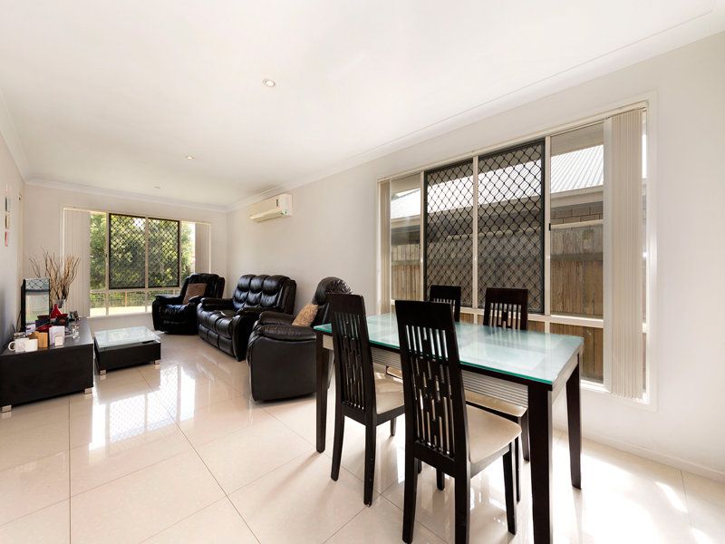 182 Barrack Road, Cannon Hill QLD 4170, Image 2