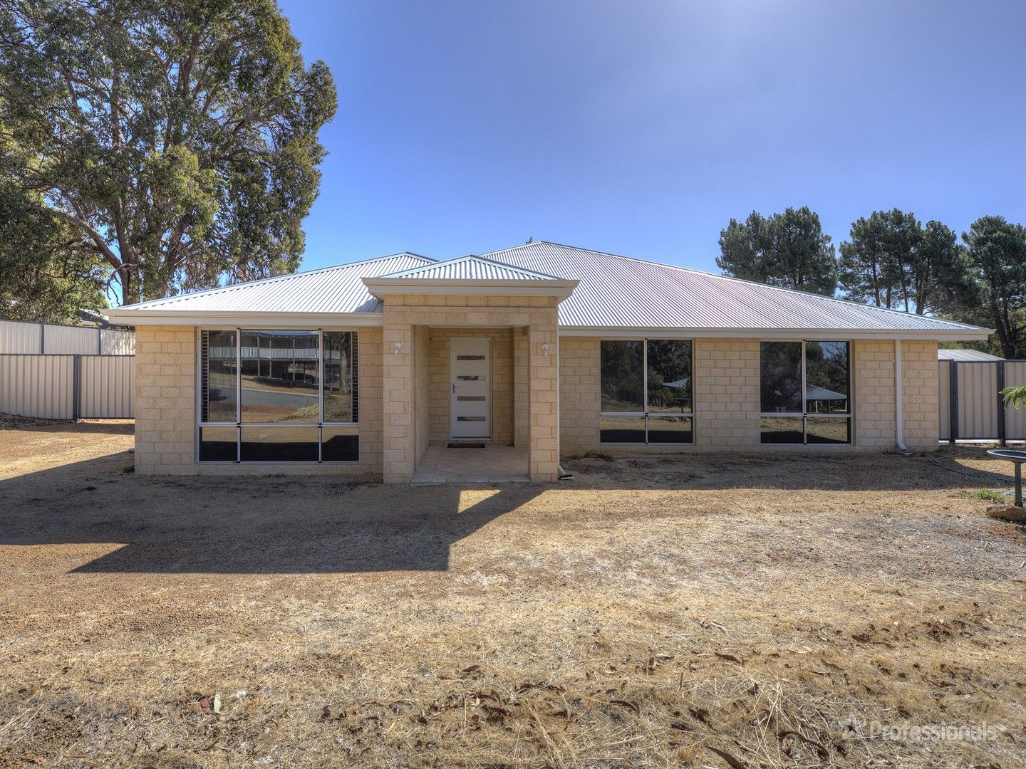 6 Truslove Street, Wooroloo WA 6558, Image 0