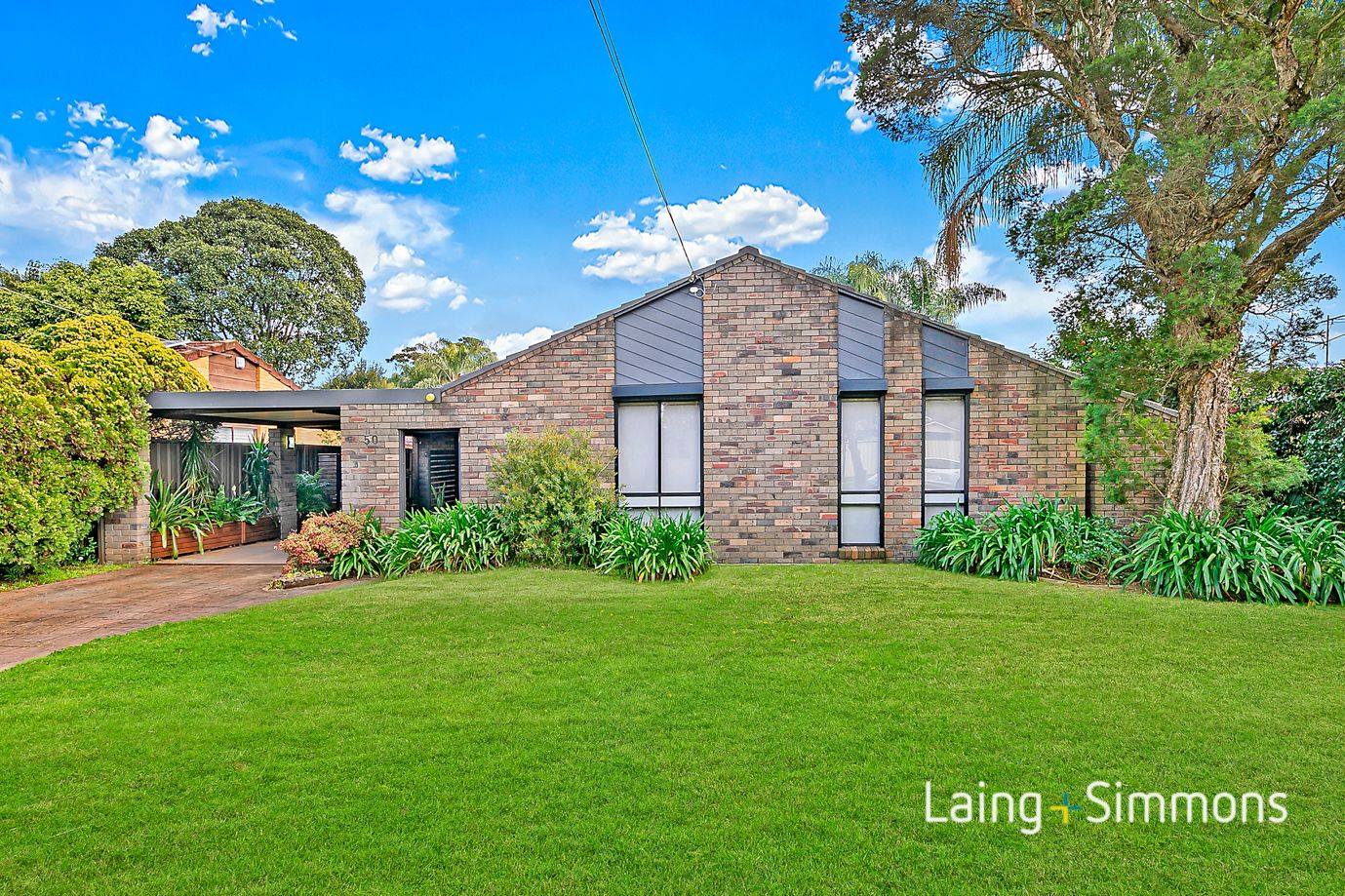 4 bedrooms House in 50 Hennesy Crescent SHALVEY NSW, 2770