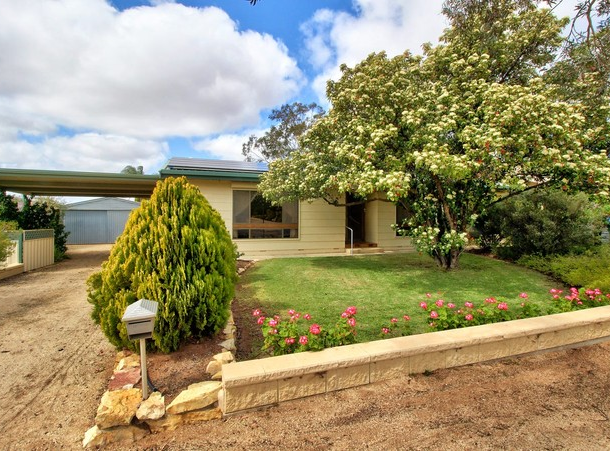 73 Second Street, Loxton SA 5333