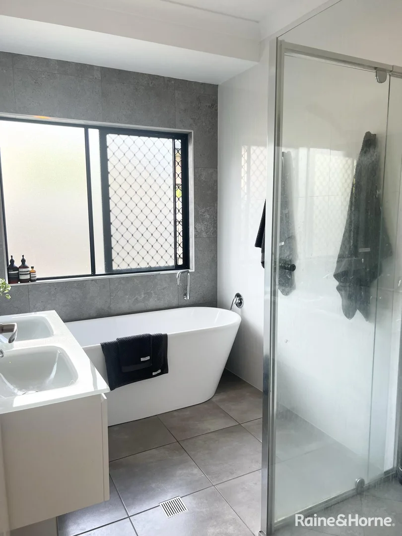 Additional image 11 of 1/7 Centaurus Close, Telina QLD 4680