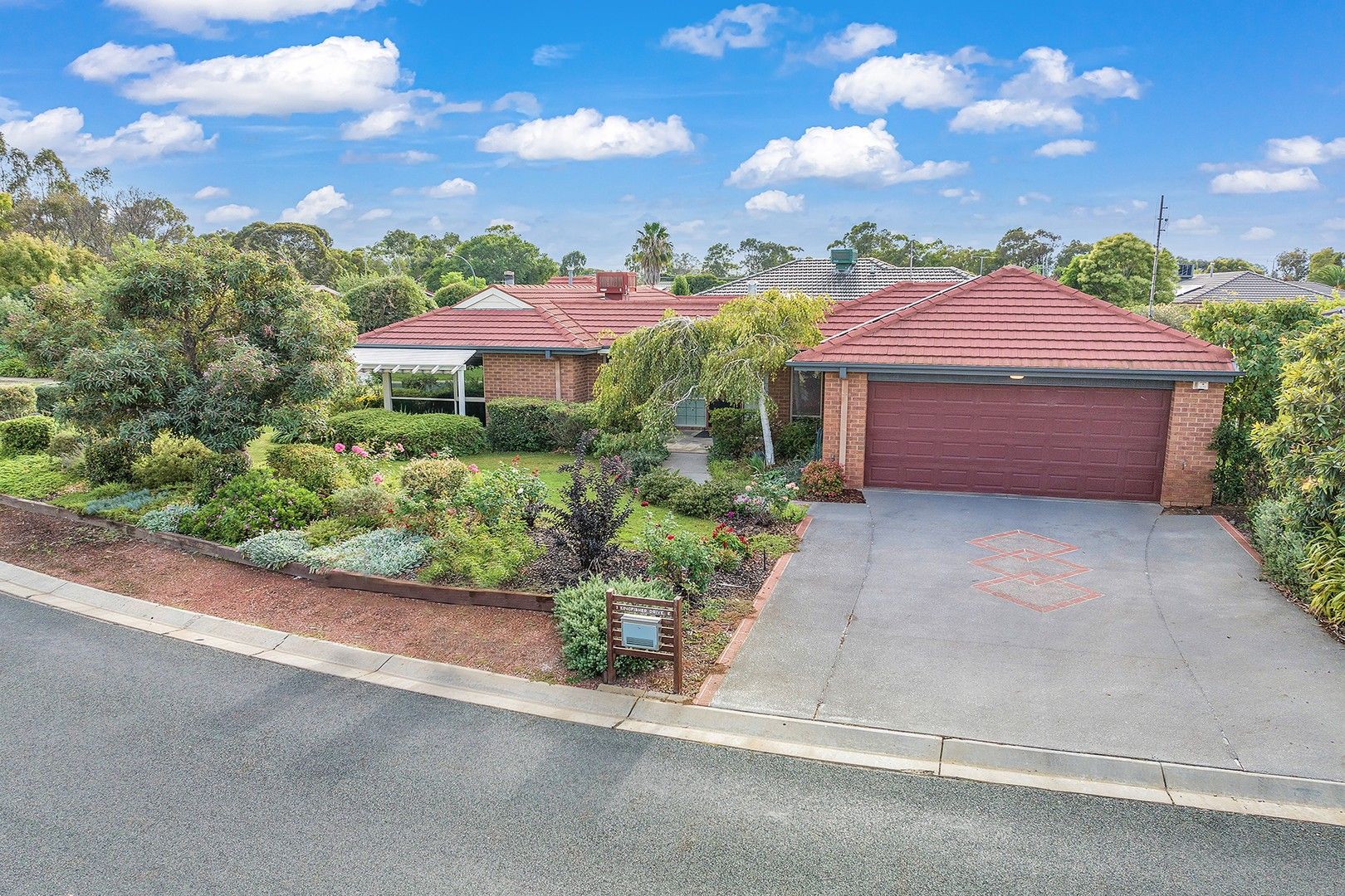 1 Kingfisher Drive East, Moama NSW 2731