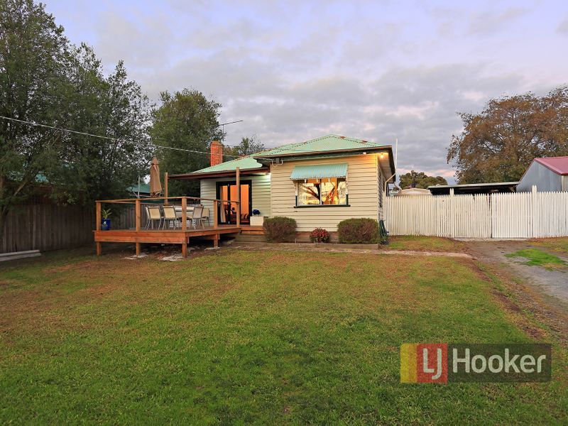 14 Beazley Road, CARDINIA VIC 3978, Image 0