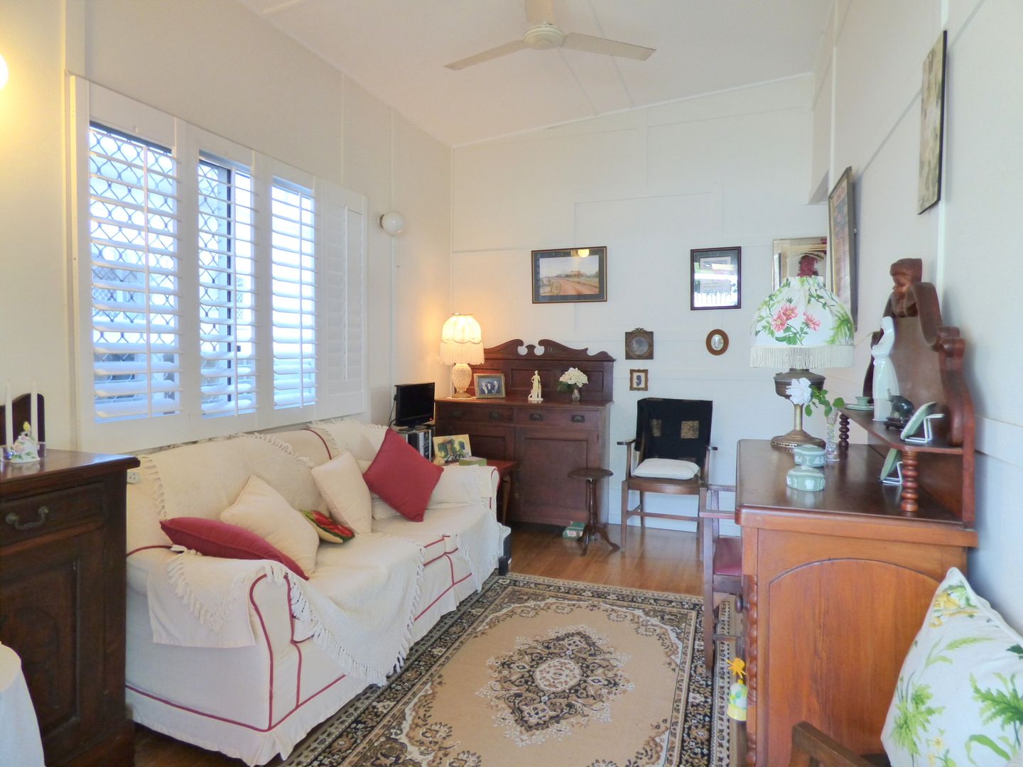 83 Mclennan St, Woody Point QLD 4019, Image 2