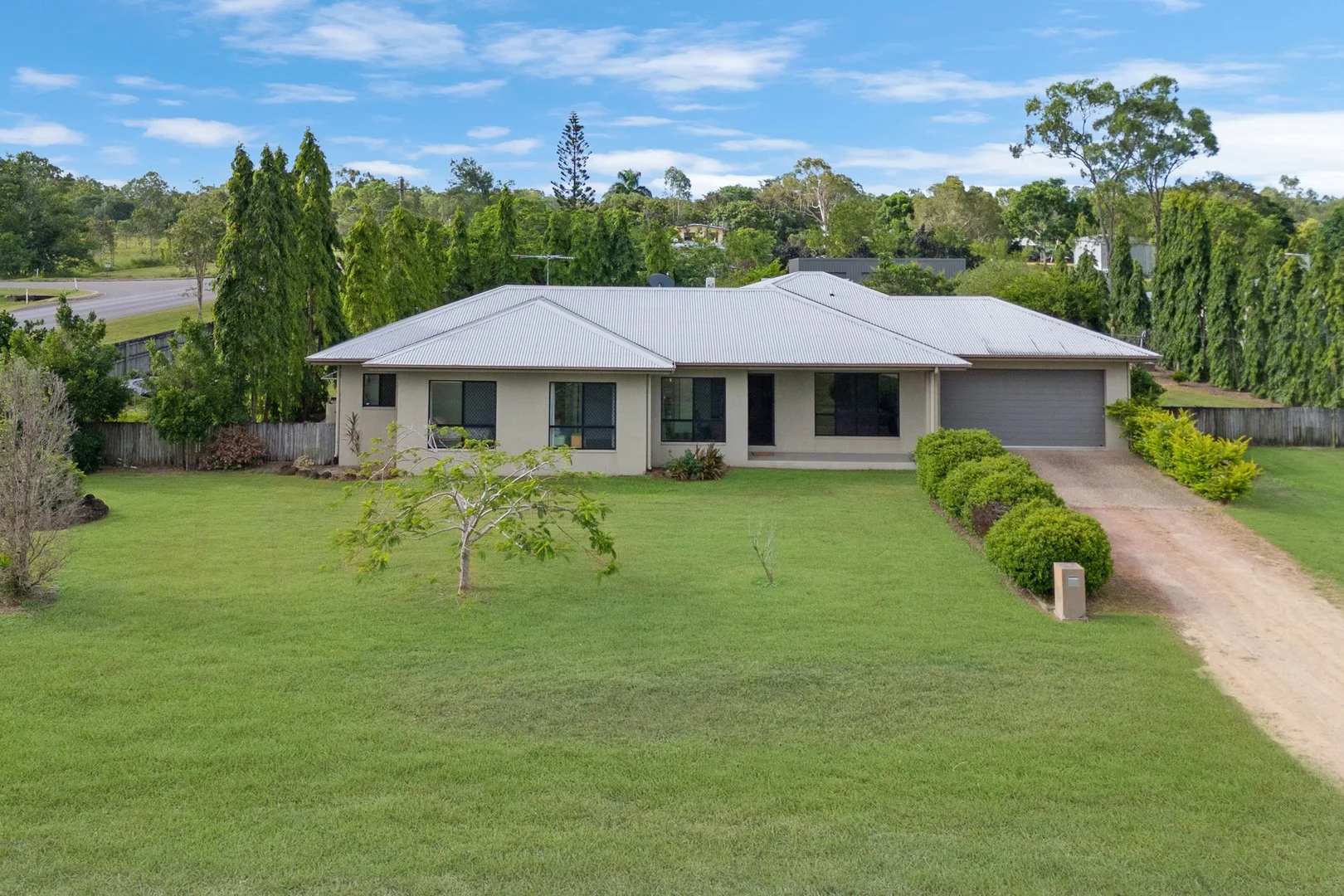 1 Blackstar Place, Black River QLD 4818