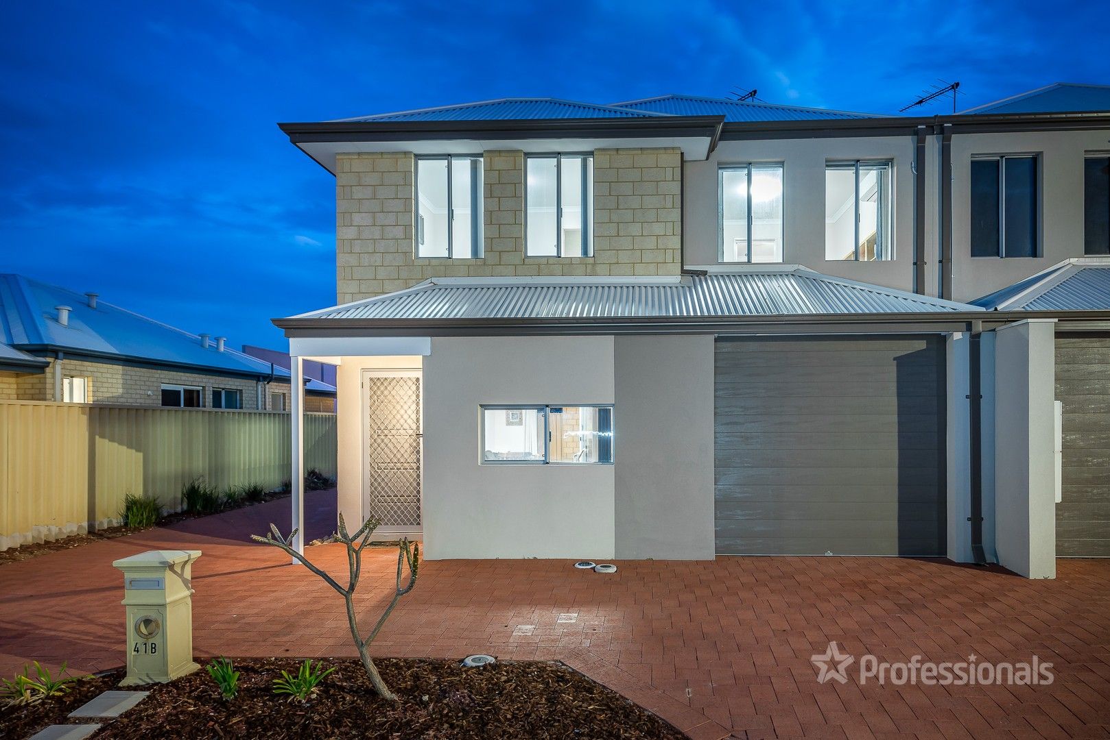 2/41 Windermere Chase, Butler WA 6036, Image 0