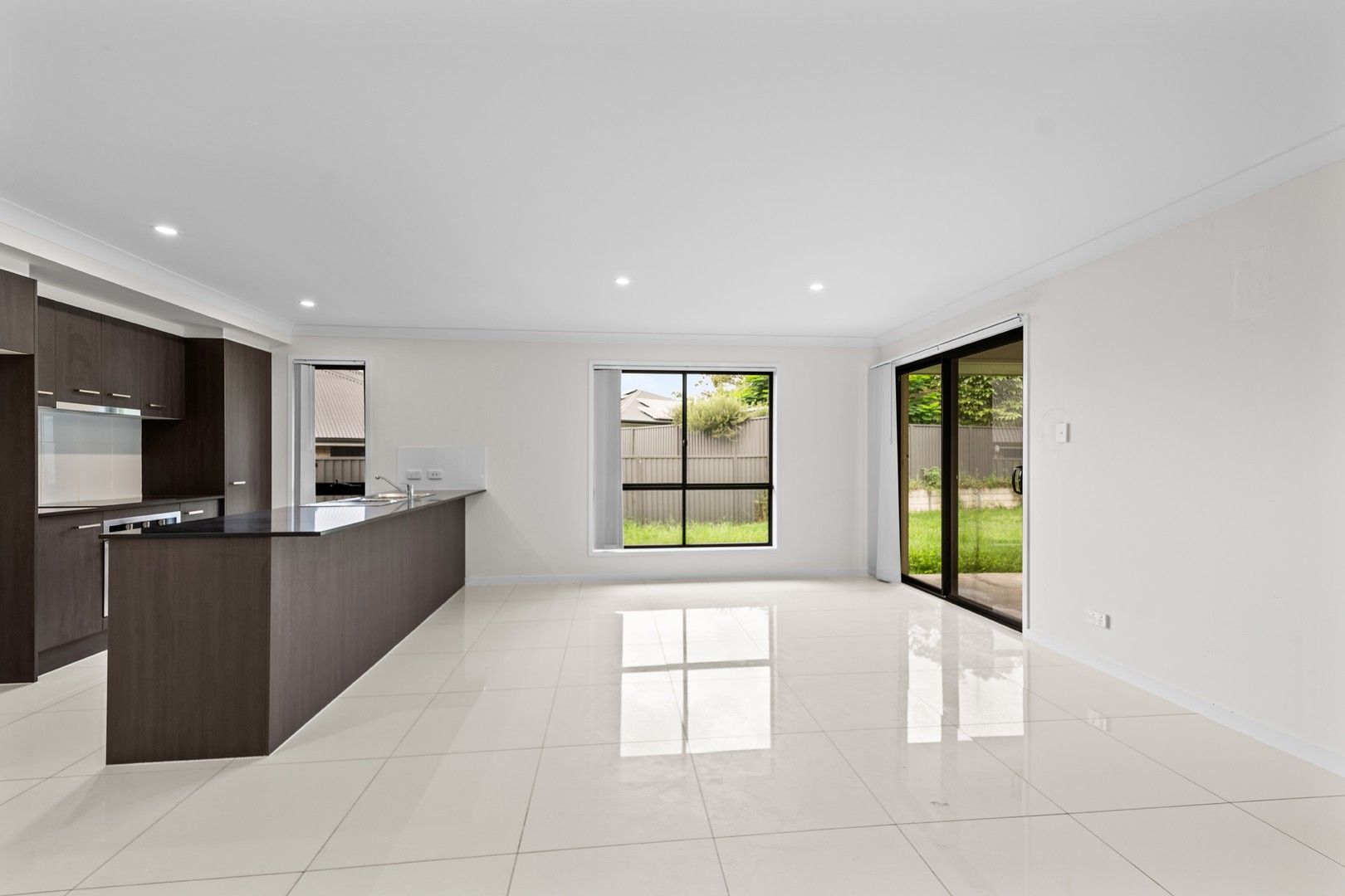 3 bedrooms Apartment / Unit / Flat in 1/16 Dredge Circle BRASSALL QLD, 4305