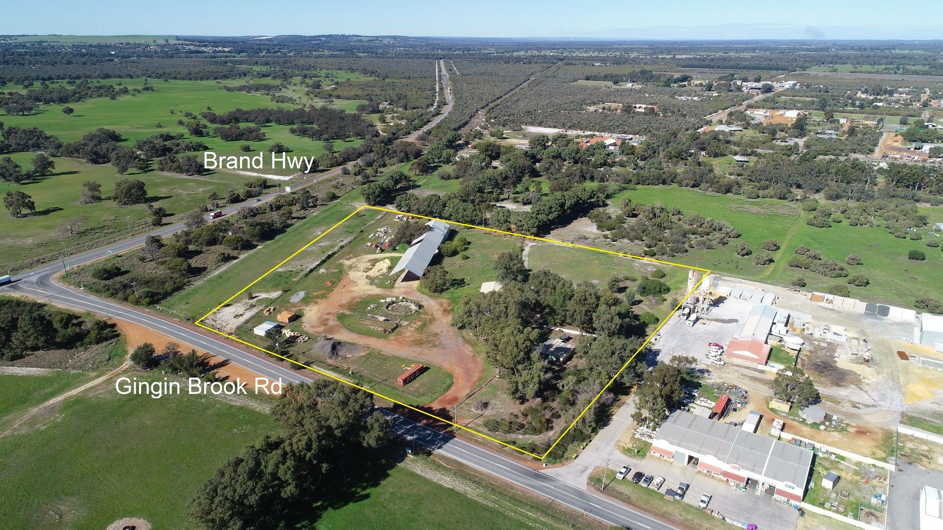 23 Gingin Brook Road, Coonabidgee WA 6503, Image 0