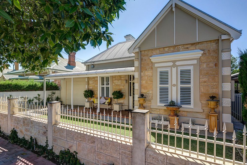 11 Woodhurst Avenue, Hyde Par Property History & Address Research