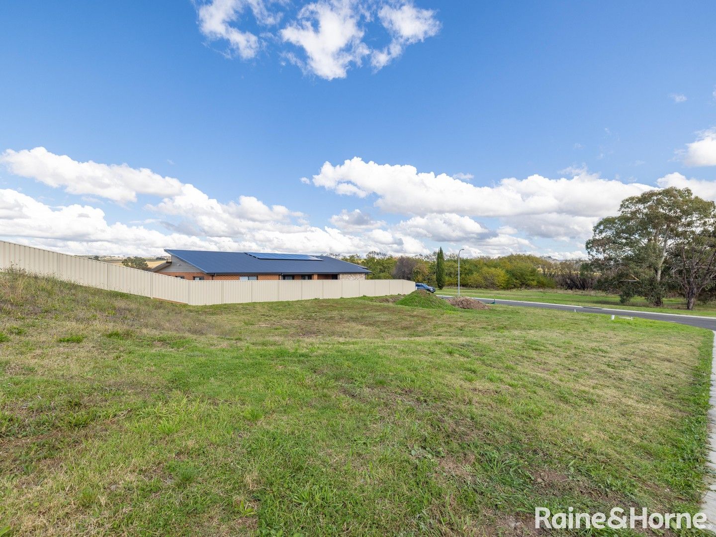 13 Campbell Close, Llanarth NSW 2795, Image 0