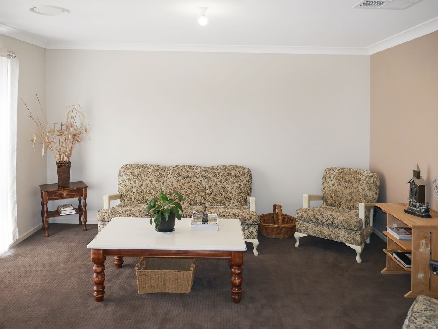 9 Golf Club Drive, Leeton NSW 2705, Image 1