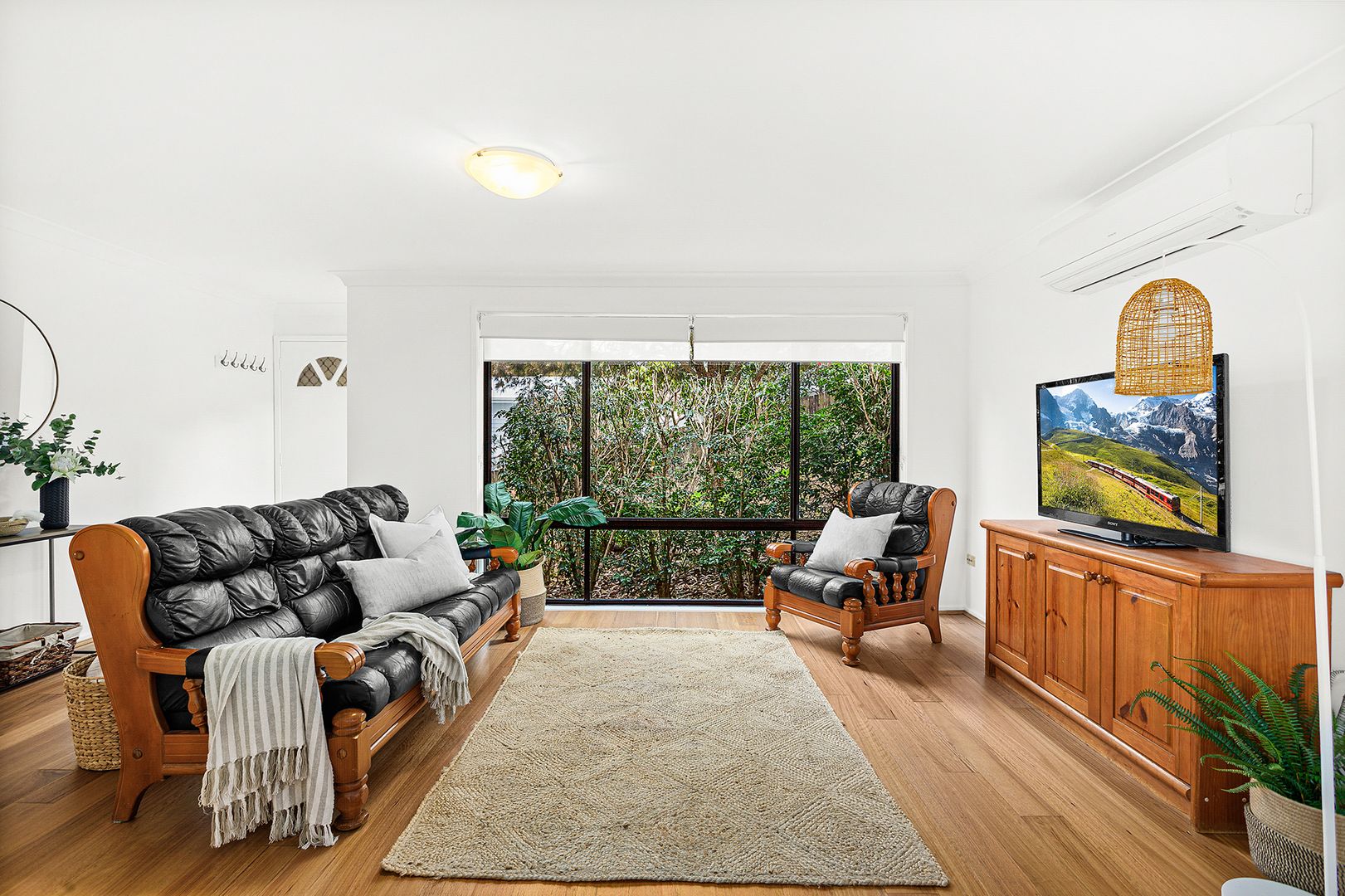 2/28 Robertson Street, Coniston NSW 2500, Image 1