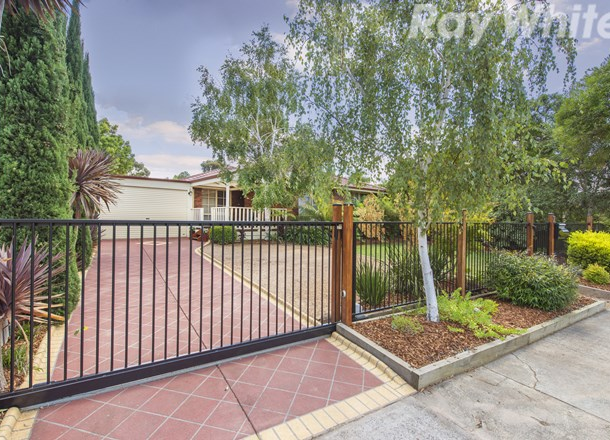 7 Cambden Park Parade, Ferntree Gully VIC 3156