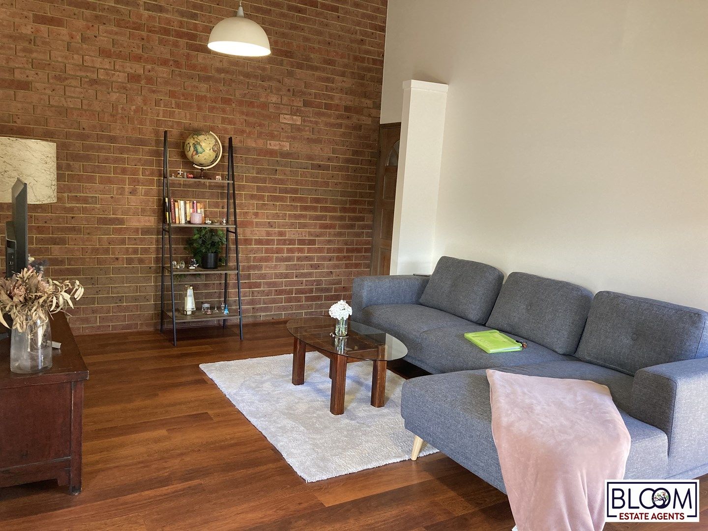 3 bedrooms House in 2/52 Iluka Drive WERRIBEE VIC, 3030