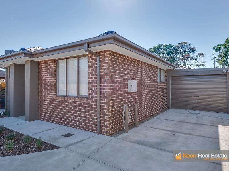 3 bedrooms Apartment / Unit / Flat in 12A Medinah Rise HAMPTON PARK VIC, 3976