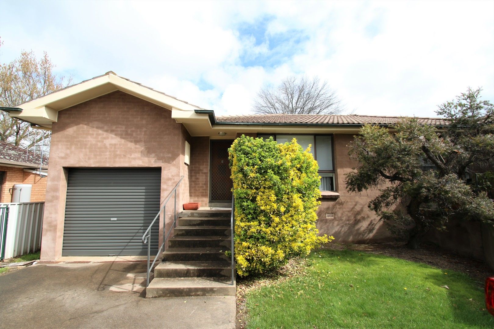 2 bedrooms Apartment / Unit / Flat in 3/3 Coronation Drive ORANGE NSW, 2800