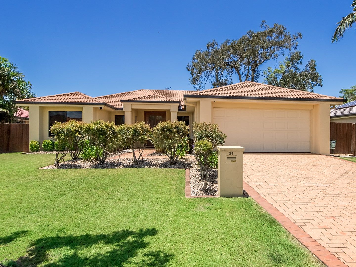26 Ontario Court, Oxenford QLD 4210, Image 0