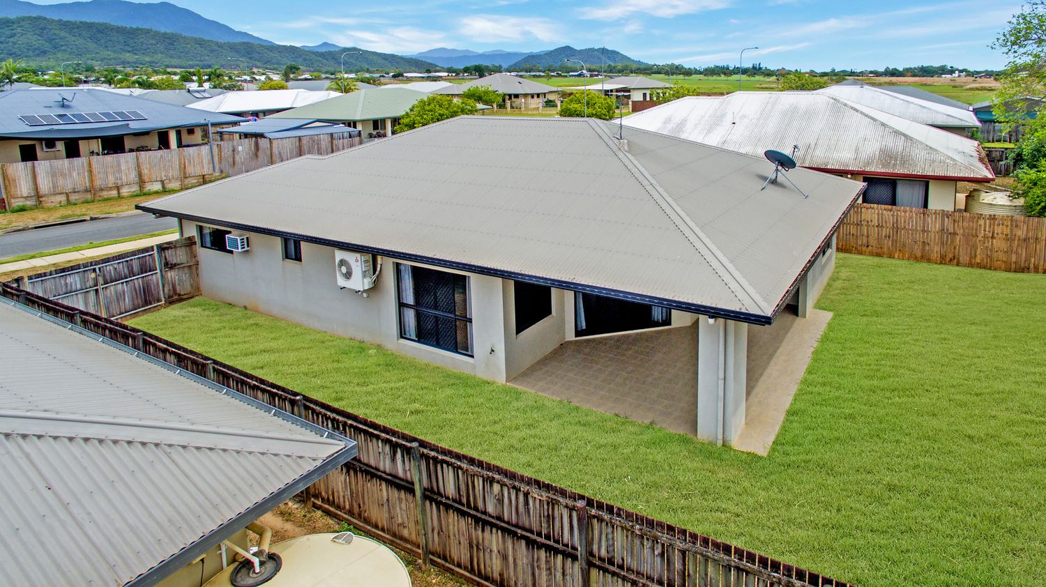 18 Charlton Street, Gordonvale QLD 4865, Image 2