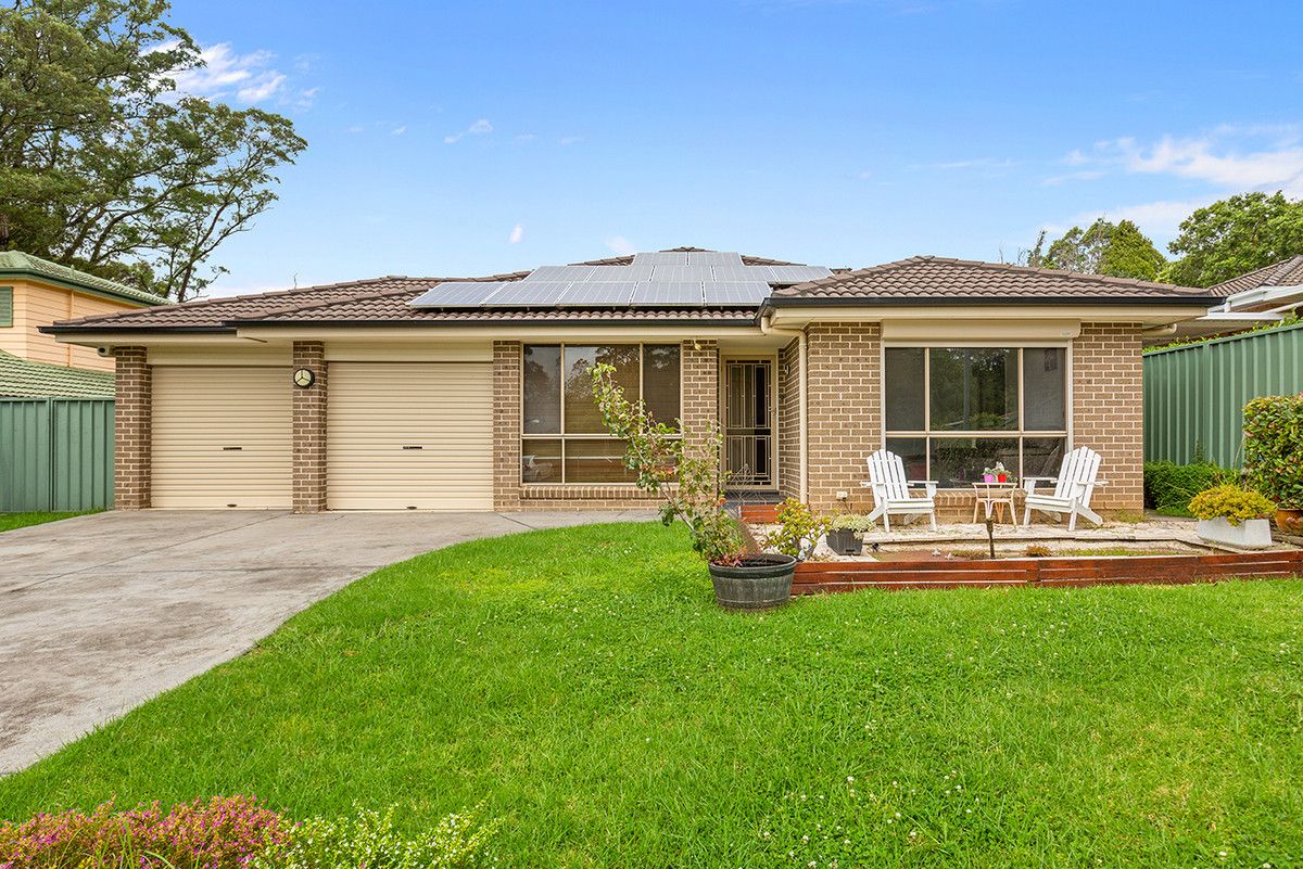 6 bedrooms House in 28 Crampton Drive SPRINGWOOD NSW, 2777