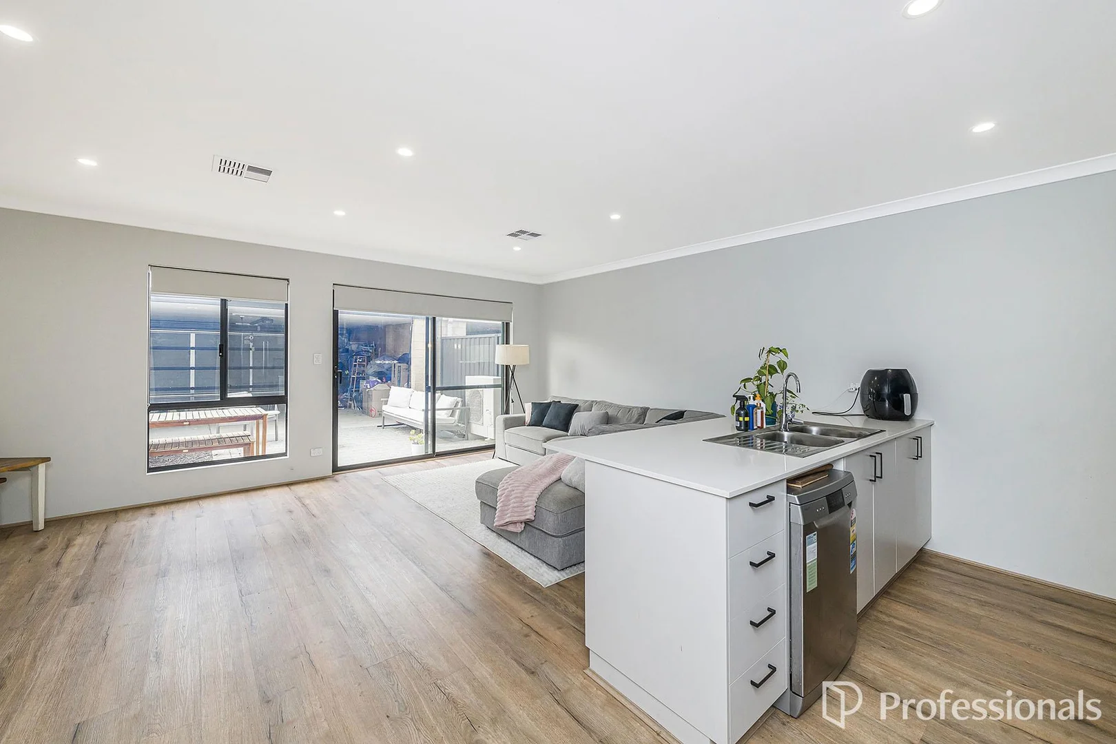 Additional image 3 of 24 Silver Fern Avenue, Currambine WA 6028