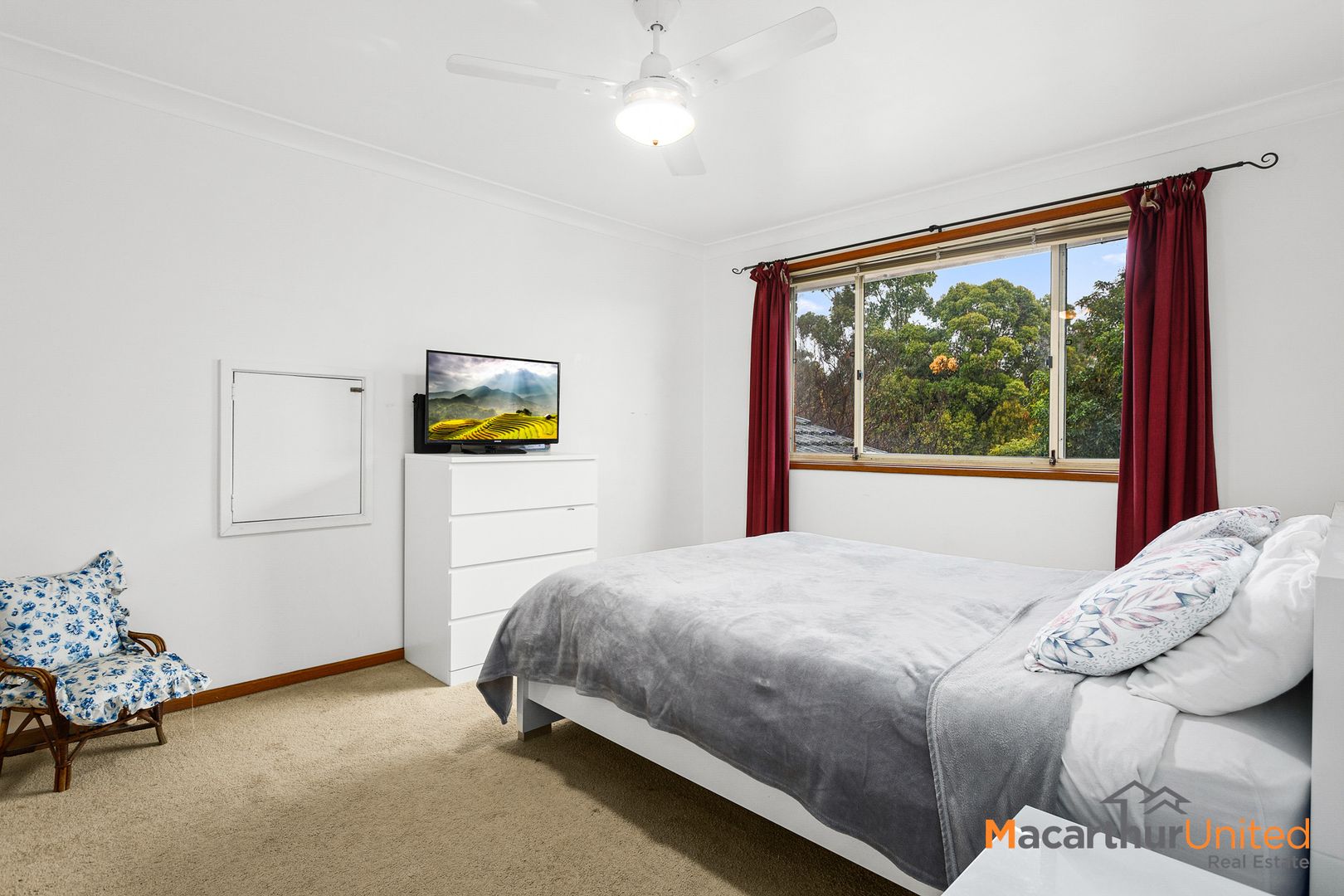 9 Belltrees Close, Glen Alpine NSW 2560, Image 1