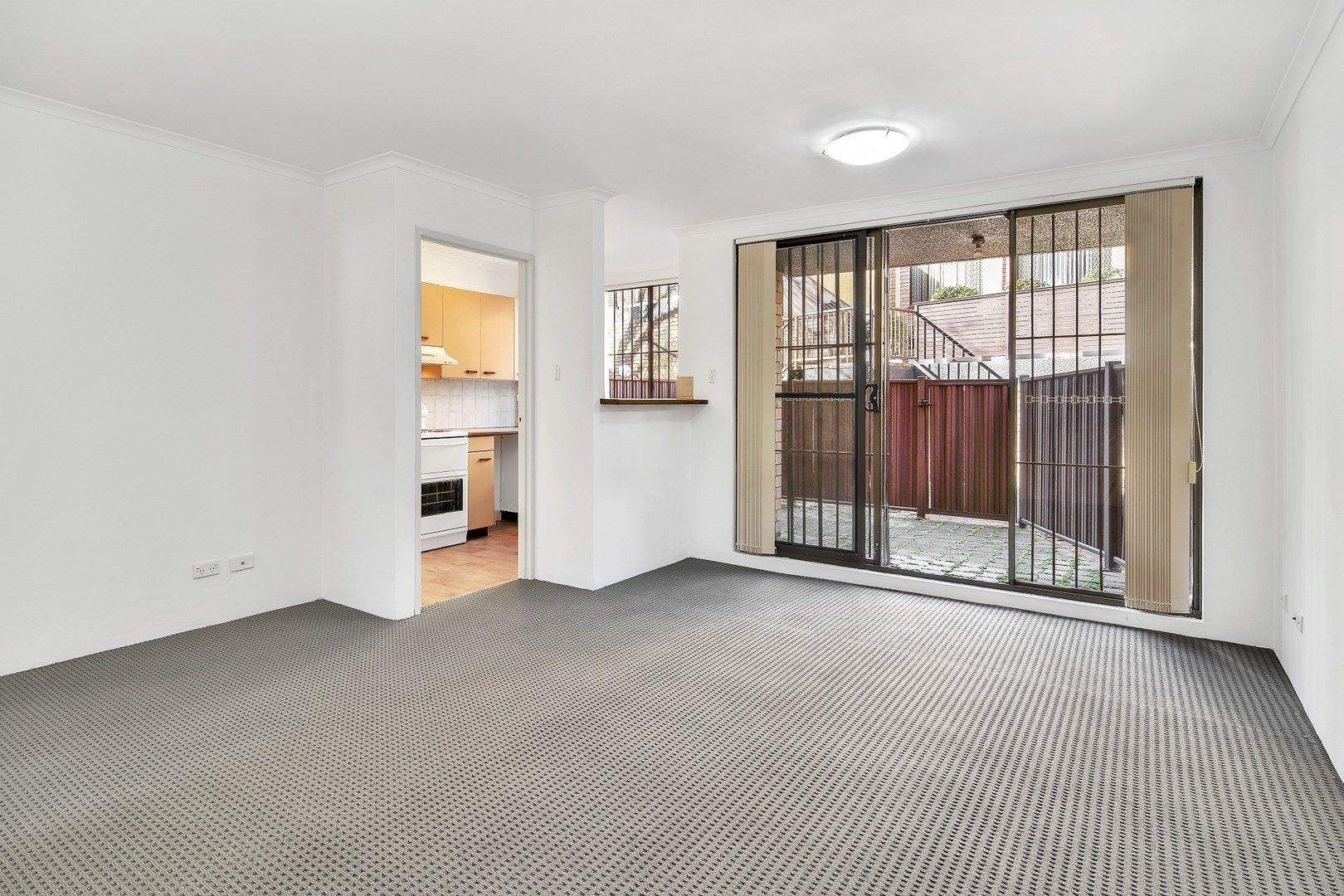 2 bedrooms Apartment / Unit / Flat in 55/2 Goodlet Street SURRY HILLS NSW, 2010
