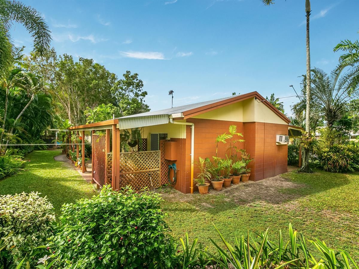 70 Wistaria Street, Holloways Beach QLD 4878, Image 2