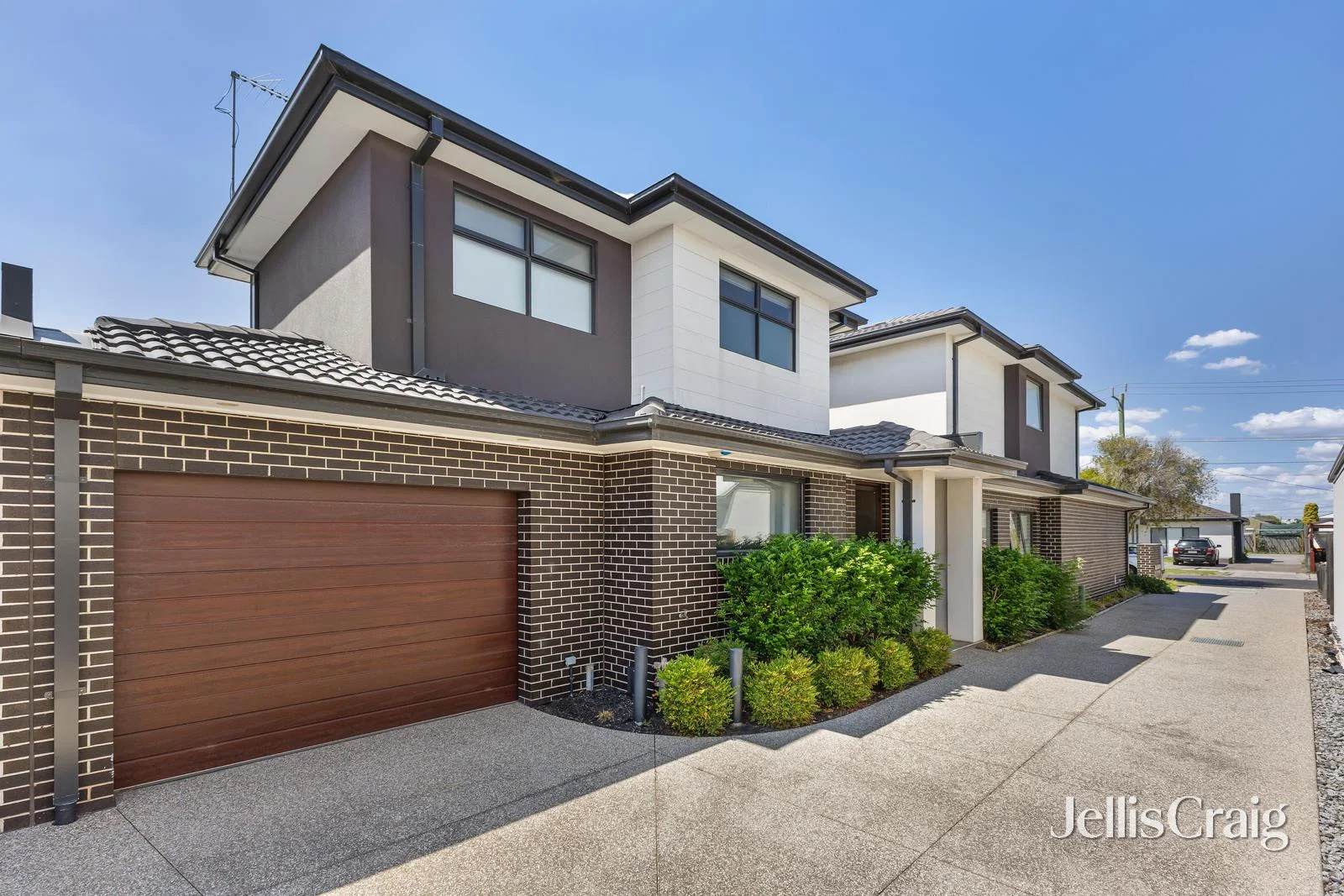 2/21 Huxtable Avenue, Altona North VIC 3025