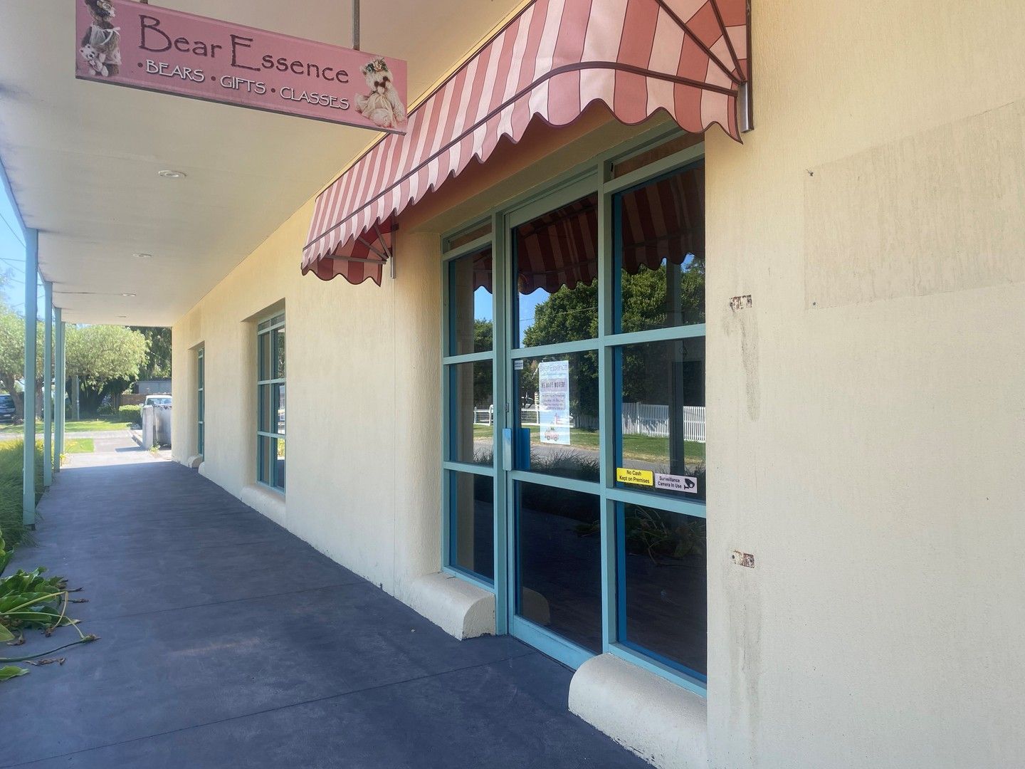Studio in 3/92 South Gippsland Highway Service Road, TOORADIN VIC, 3980