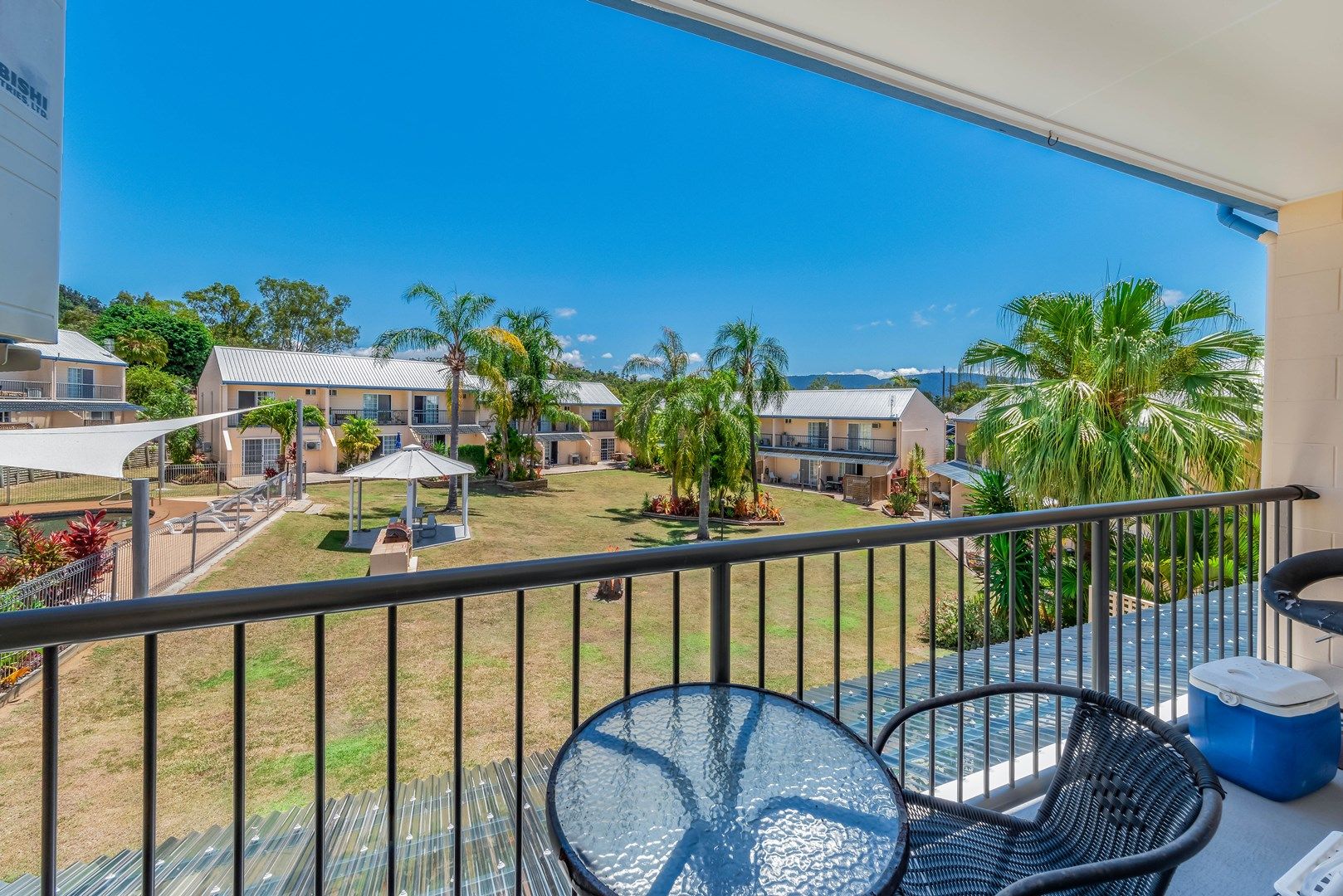 31/11 Island Drive, Cannonvale QLD 4802 Apartment For Rent 400