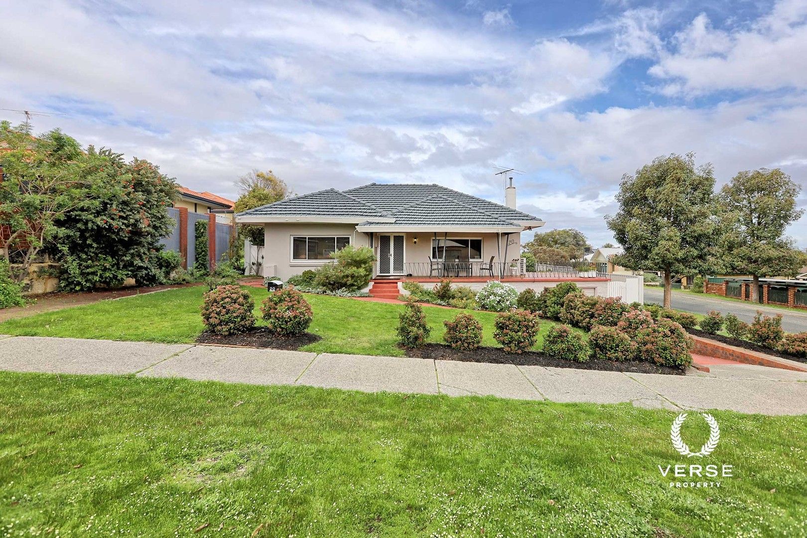 4 bedrooms House in 20 Wyndham Street ST JAMES WA, 6102