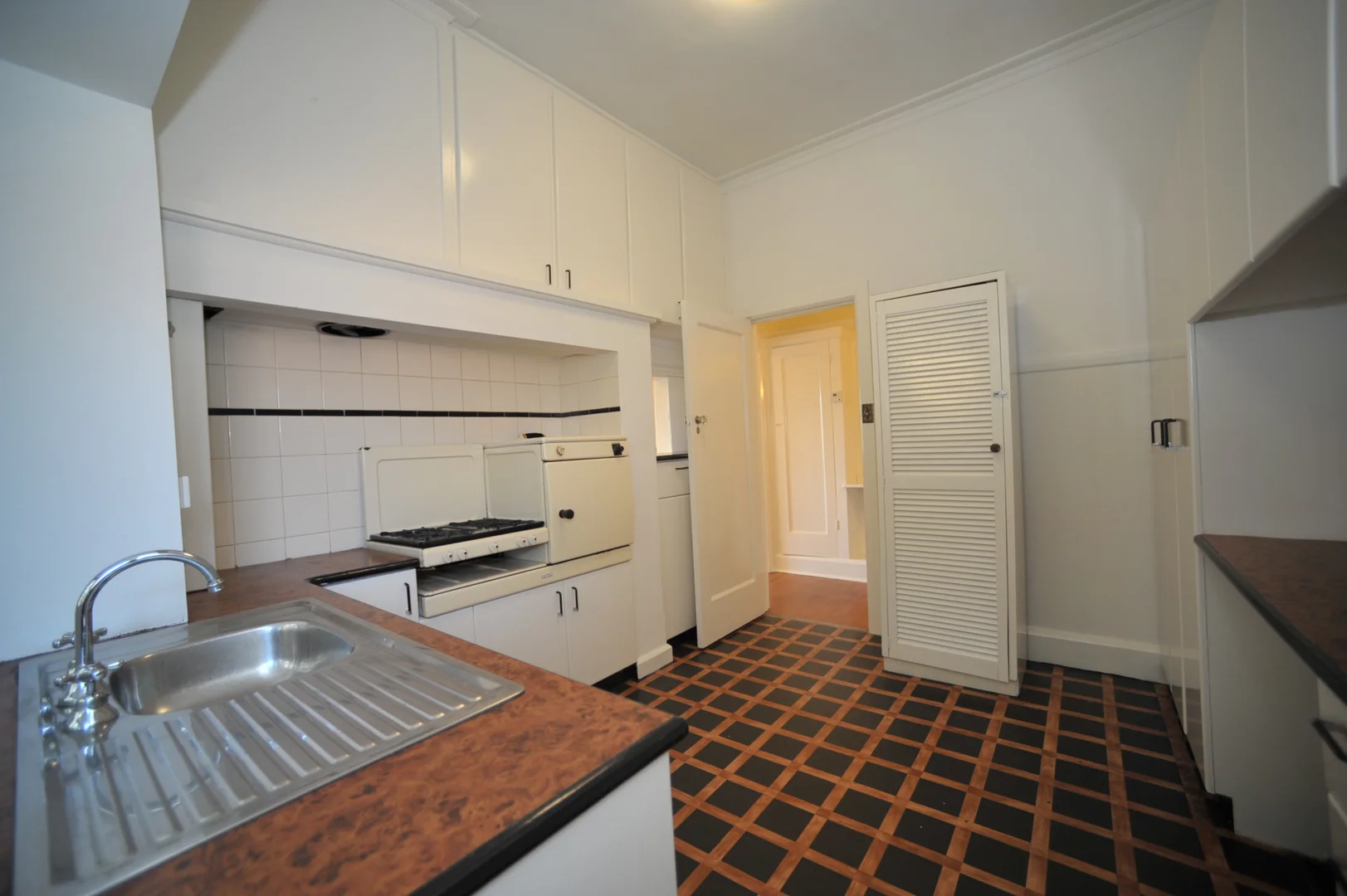 Additional image 10 of 1/10 MacDonald Street, Glen Iris VIC 3146