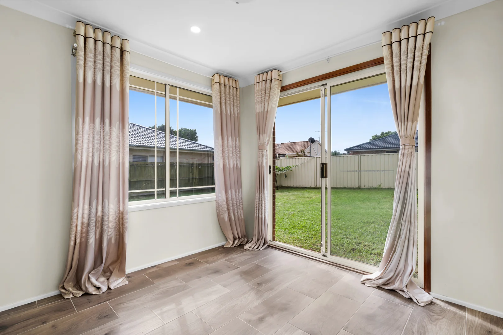 Additional image 10 of 16a Crommelin Crescent, St Helens Park NSW 2560