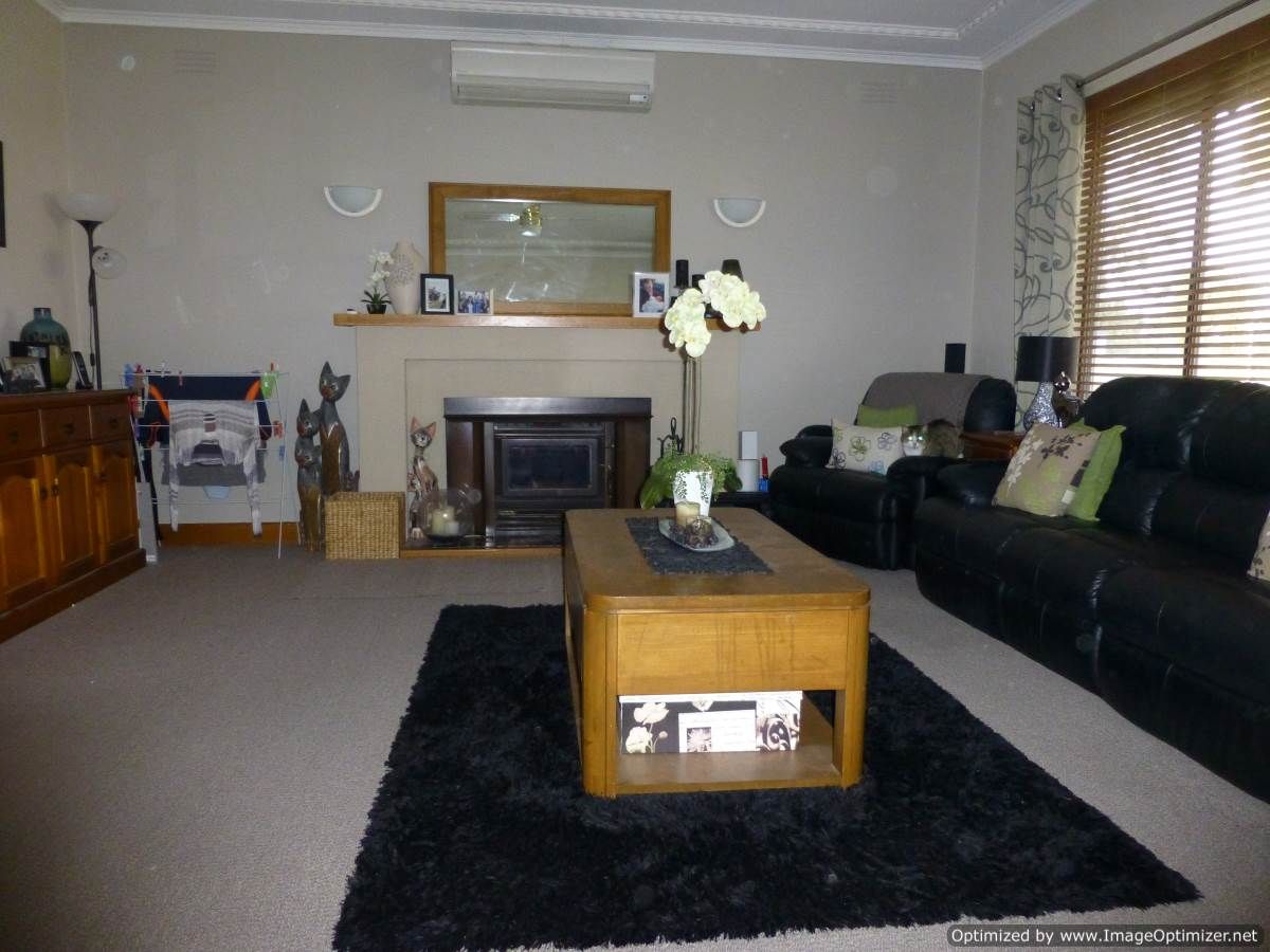 73 Great Alpine Road, LUCKNOW VIC 3875, Image 2
