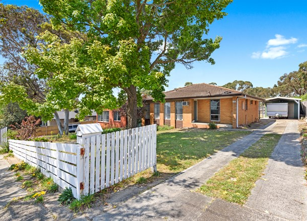 20 Honeysuckle Street, Frankston North VIC 3200