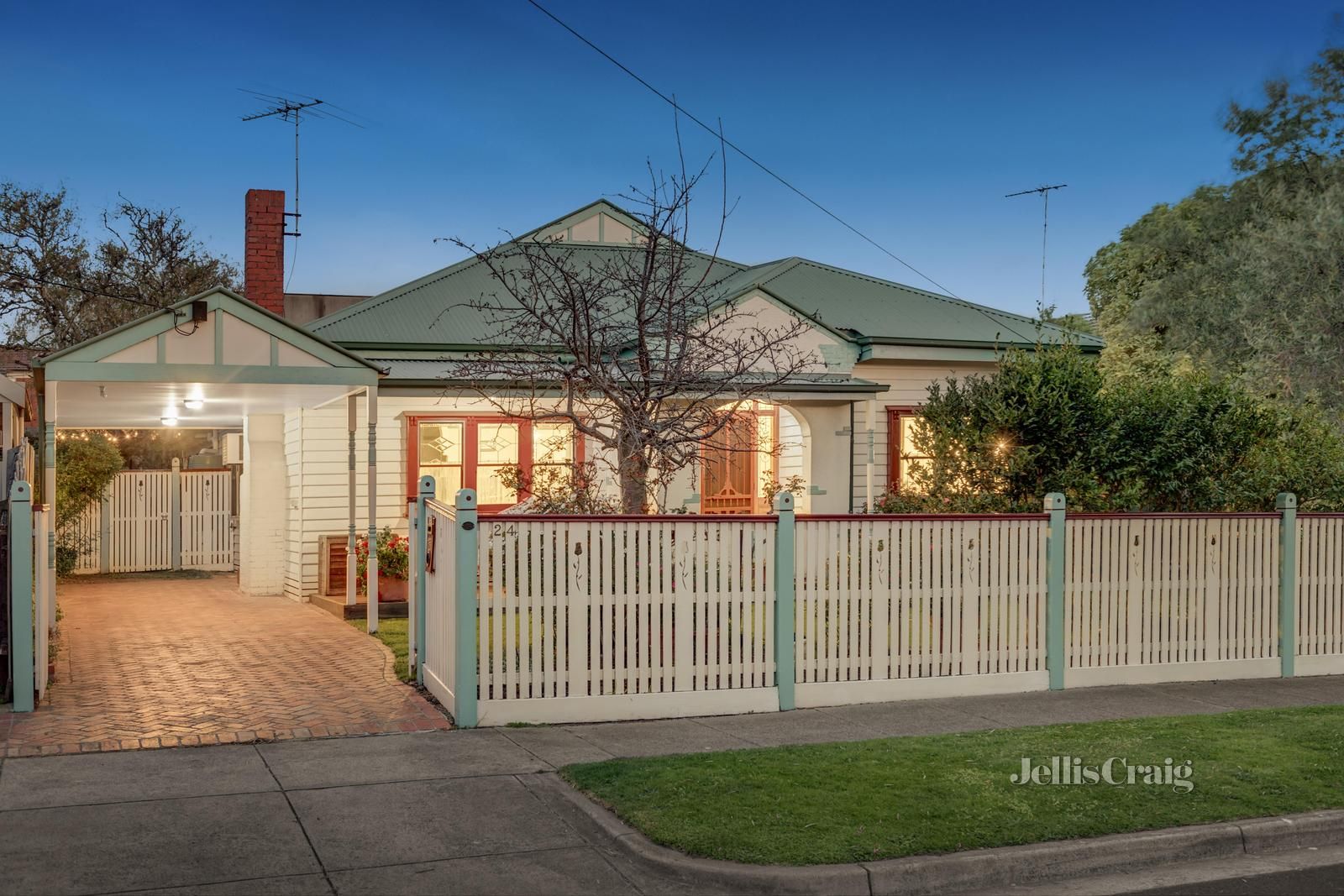 24 Mitchell Street, Bentleigh VIC 3204