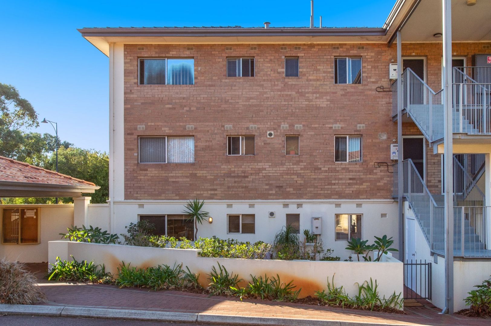 31/79 Waverley Road, Coolbellup WA 6163, Image 2