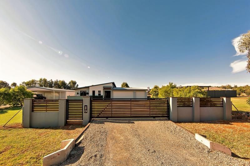 11 John Roach Cl, Dubbo NSW 2830, Image 1