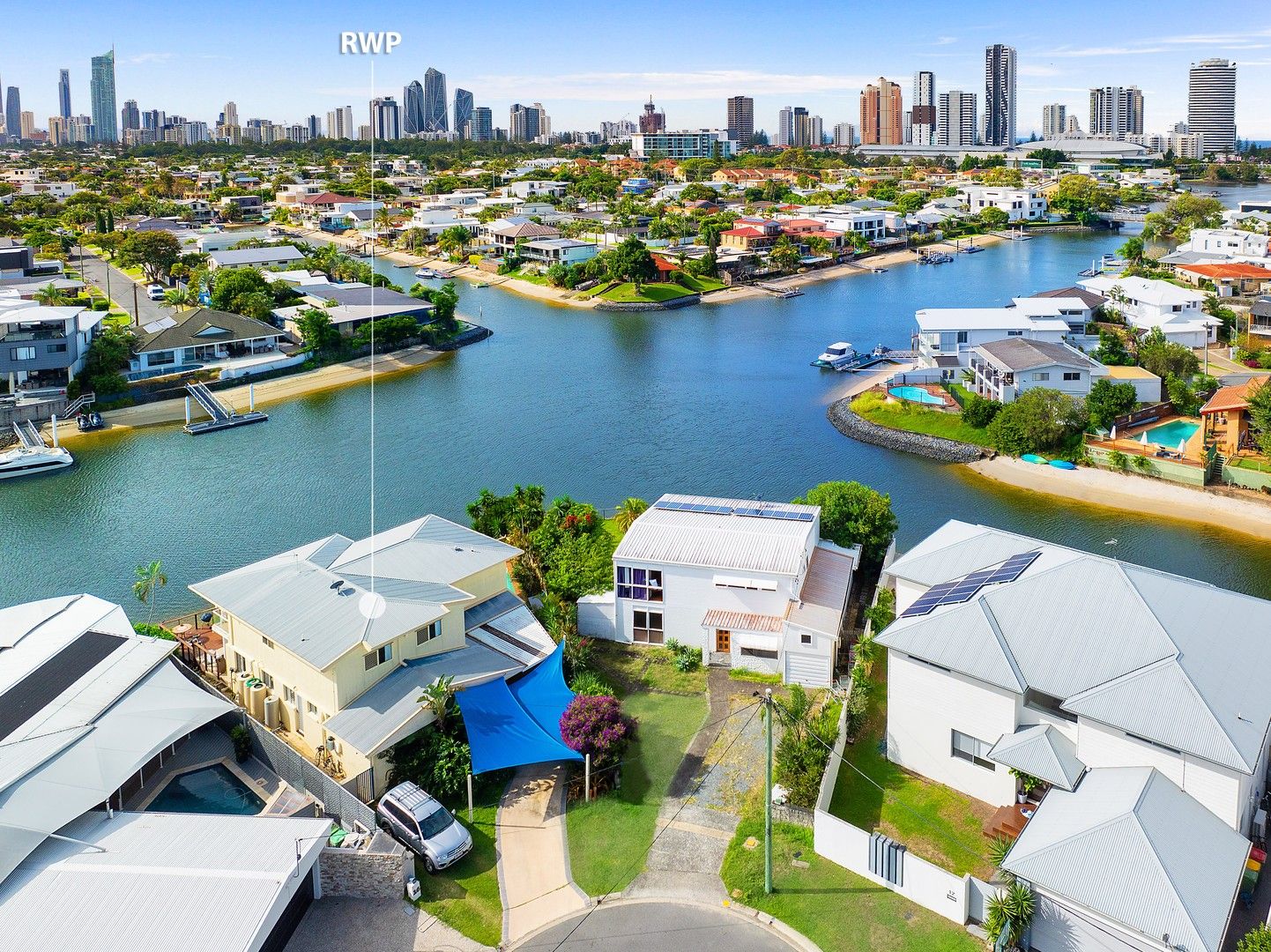 16 Crest View Key, Broadbeach Waters QLD 4218, Image 0