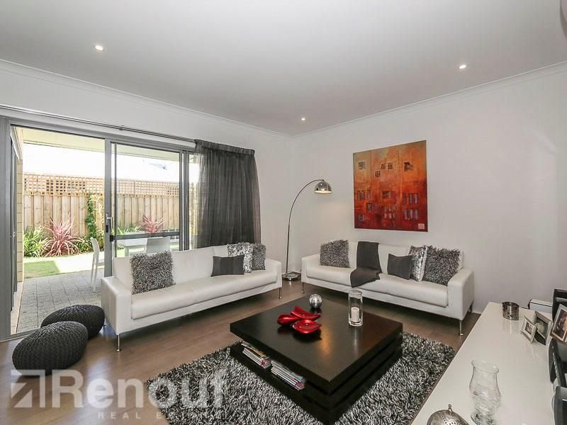 8 Lime Street, North Fremantle WA 6159, Image 2