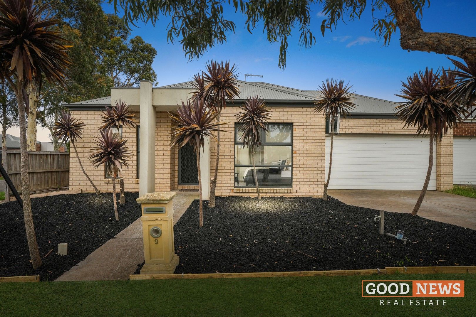 3 bedrooms House in 9 Laurence Way TARNEIT VIC, 3029
