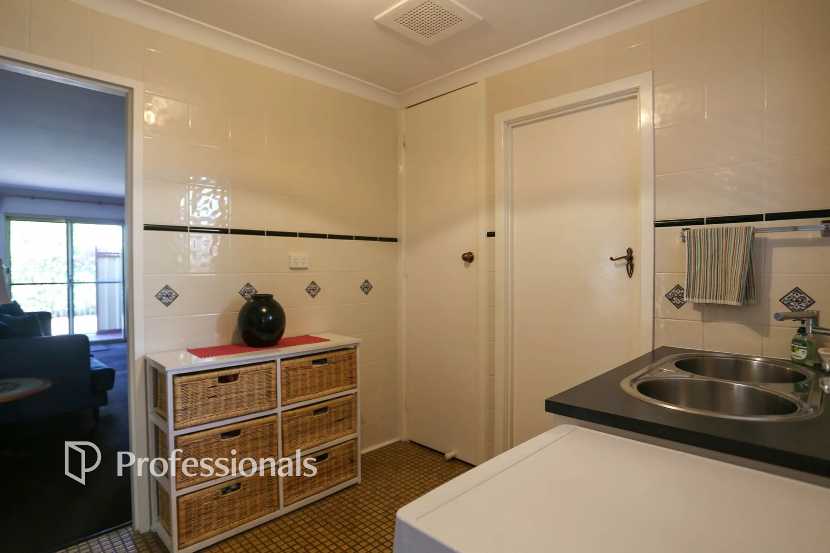 Additional image 8 of 2/35 Mitchell Street, Castletown WA 6450