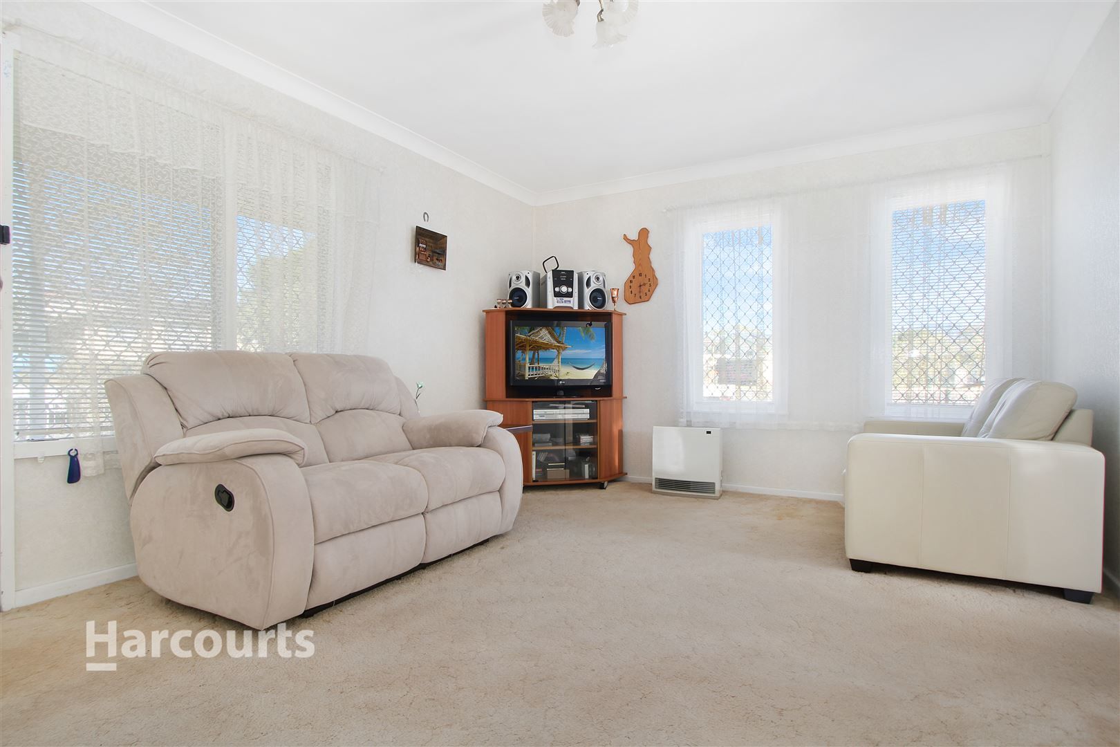 6 Camira Street, Koonawarra NSW 2530, Image 1