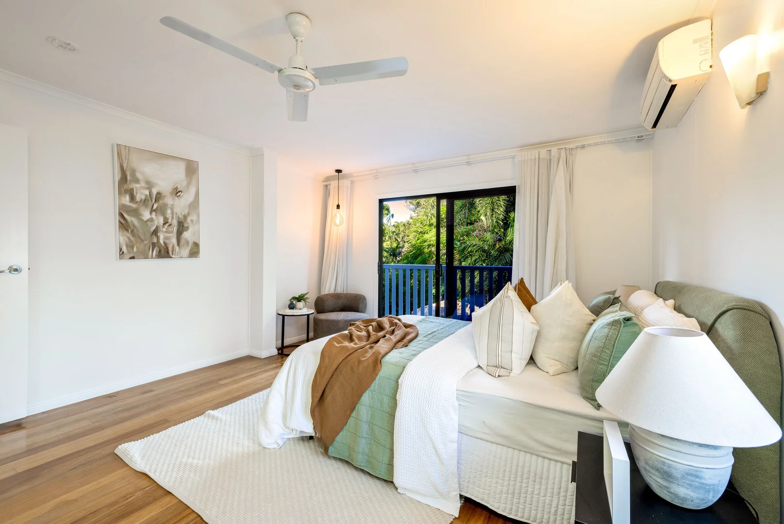 Additional image 12 of 129 Hillview Crescent, Whitfield QLD 4870